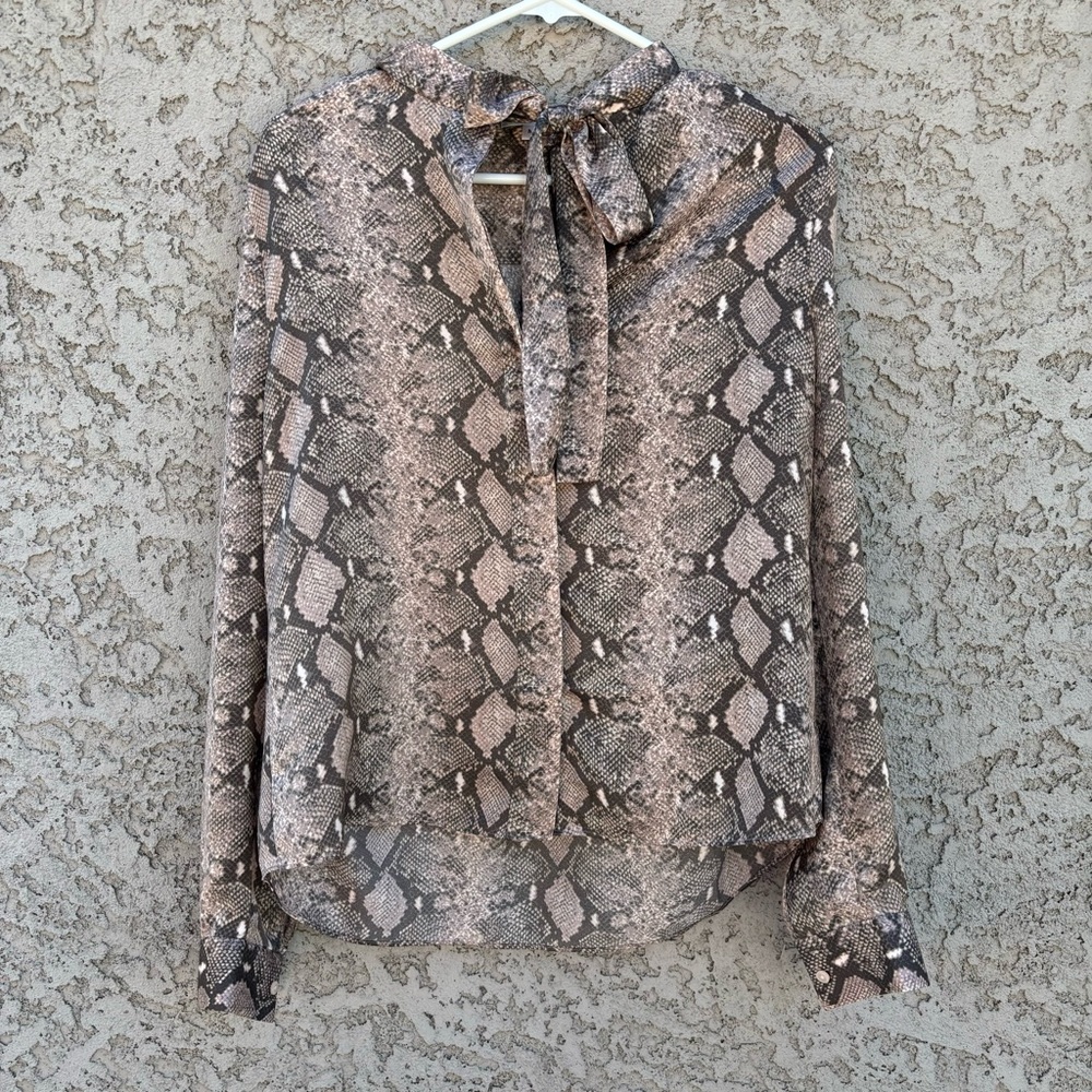 STELLA & DOT Snakeskin Print Neck Tie Long Sleeved Button Down Blouse - Picture 4 of 10